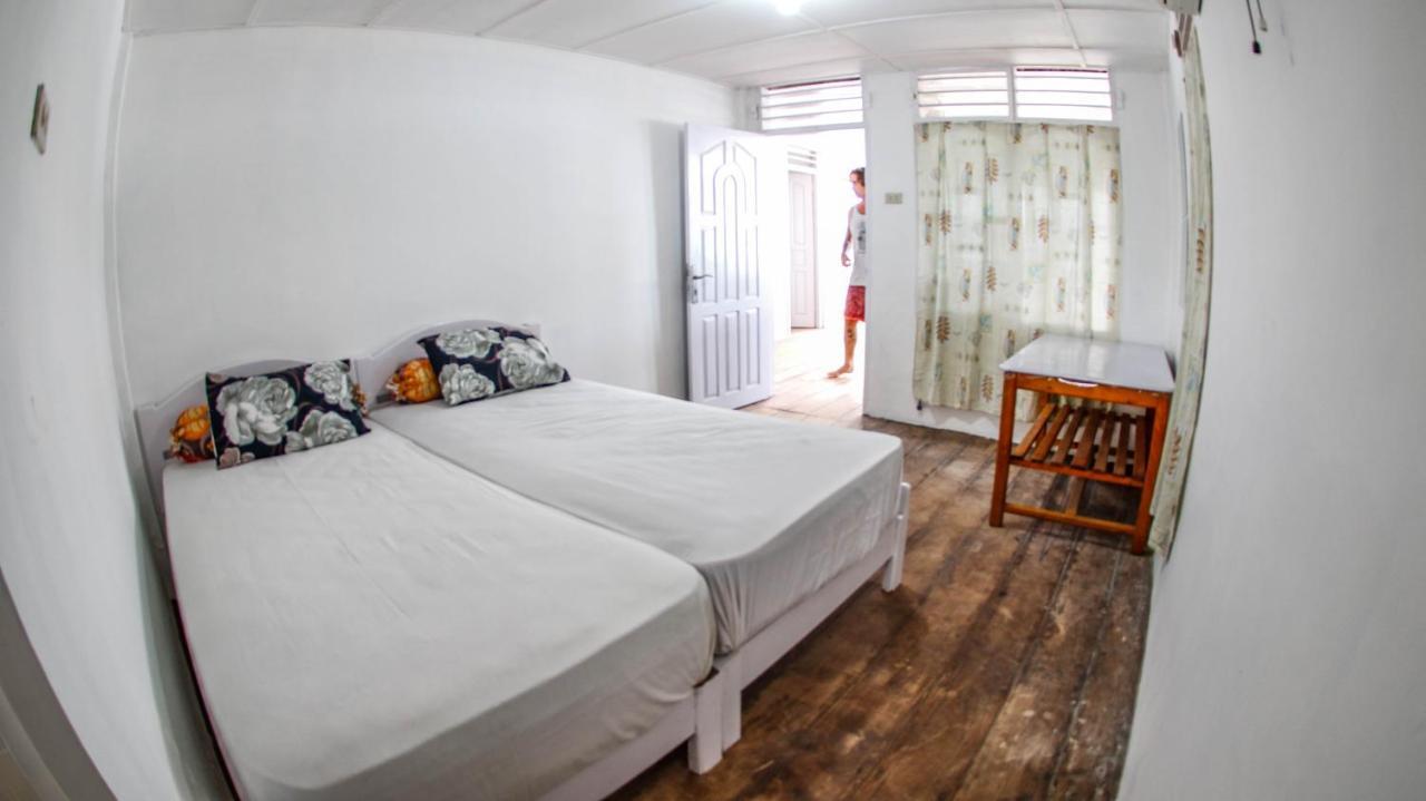 Nias Surf Stay Lagudri Eksteriør billede