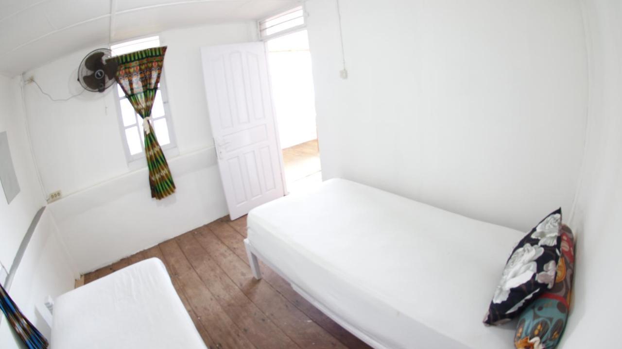 Nias Surf Stay Lagudri Eksteriør billede